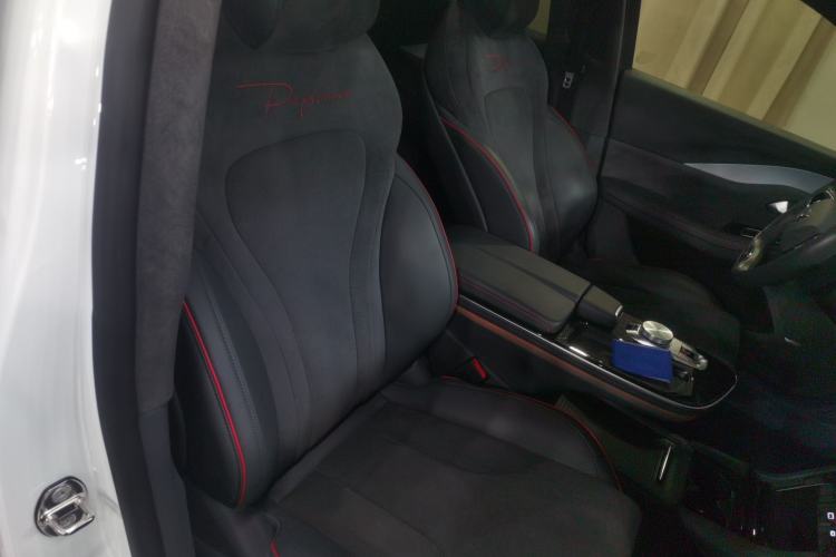 Used ARCFOX Alpha S 2022 HI Version Advanced Edition Right Front Seat