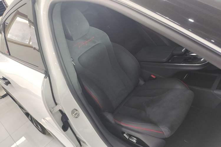 Used ARCFOX Alpha S 2022 HI Version Advanced Edition Right Front Seat