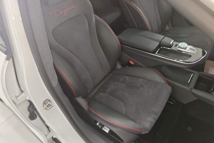Used ARCFOX Alpha S 2022 HI Version Advanced Edition Right Front Seat