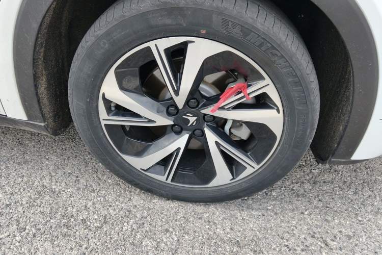 Used ARCFOX Alpha S 2022 525S 160kW Right Front Wheel Hub
