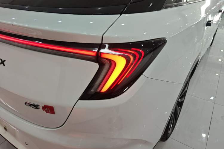 Used ARCFOX Alpha S 2022 HI Version Advanced Edition Right Rear Taillight
