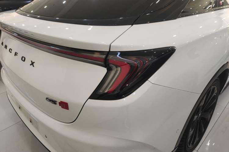 Used ARCFOX Alpha S 2022 HI Version Advanced Edition Right Rear Taillight