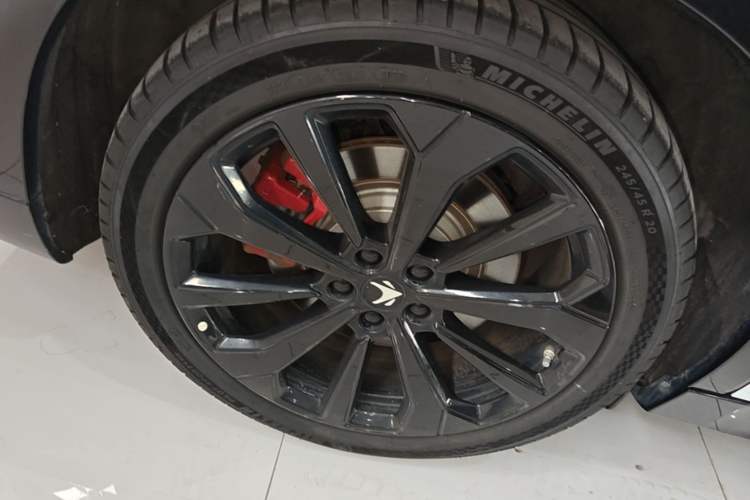 Used ARCFOX Alpha S 2022 HI Version Advanced Edition Right Rear Wheel Hub