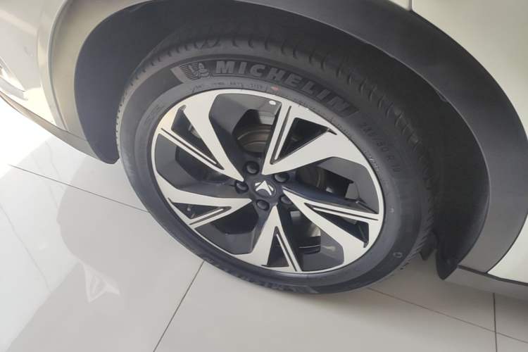 Used ARCFOX Alpha S 2022 708S+ 160kW Right Rear Wheel Hub