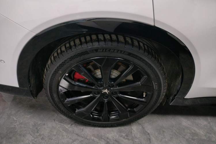 Used ARCFOX Alpha S 2022 HI Version Advanced Edition Right Rear Wheel Hub