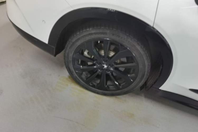 Used ARCFOX Alpha S 2022 HI Version Advanced Edition Right Rear Wheel Hub