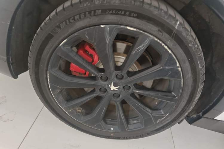 Used ARCFOX Alpha S 2022 HI Version Advanced Edition Right Rear Wheel Hub