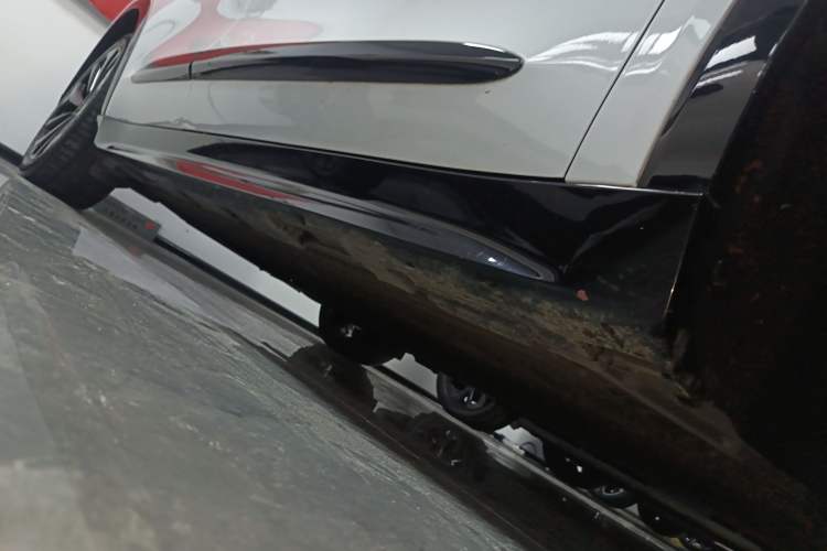 Used ARCFOX Alpha S 2022 HI Edition Advanced Version Right Side Sill