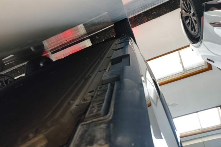 Used ARCFOX Alpha S 2022 HI Version Advanced Edition Right Side Sill