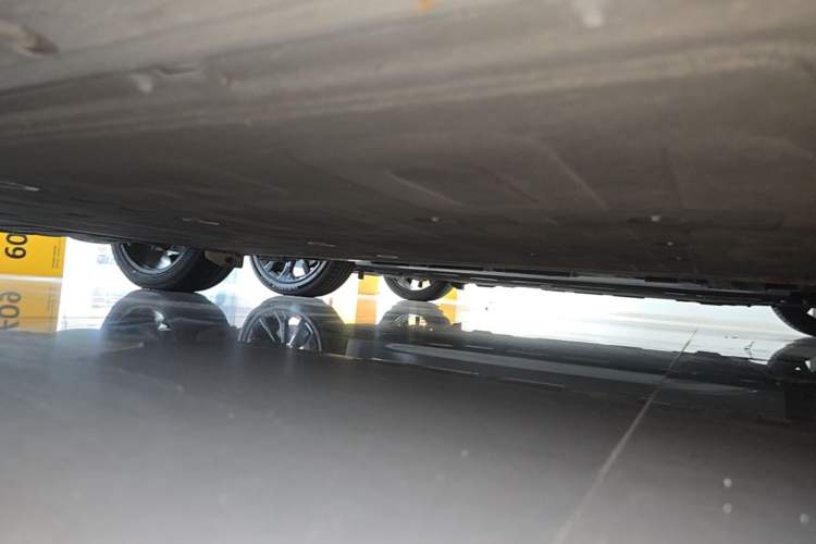 Used ARCFOX Alpha S 2022 HI Version Advanced Edition Right Side Sill