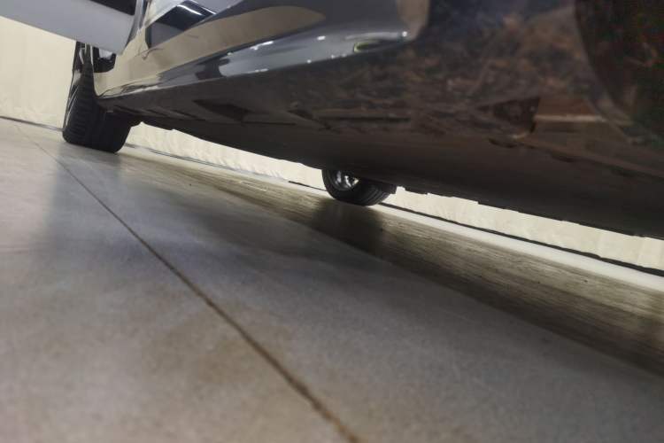 Used ARCFOX Alpha S 2022 HI Version Advanced Edition Right Side Sill