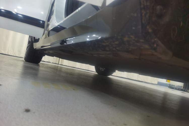 Used ARCFOX Alpha S 2022 HI Version Advanced Edition Right Side Sill