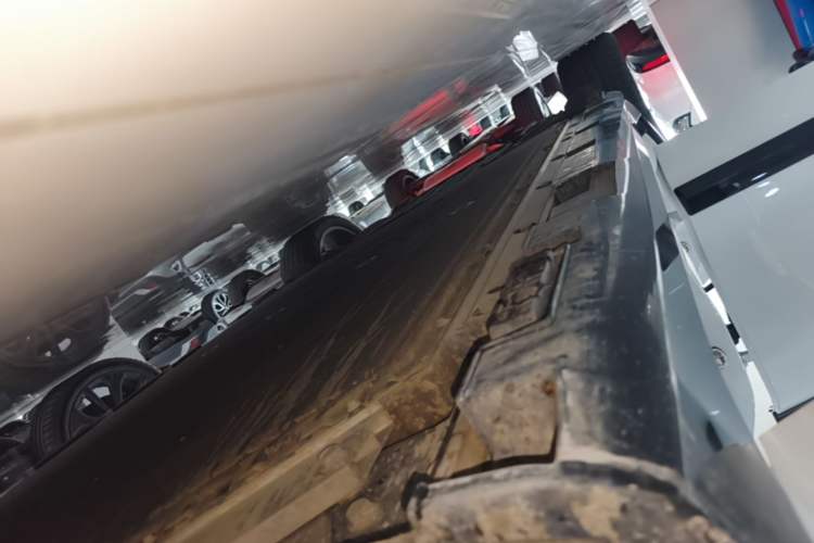 Used ARCFOX Alpha S 2022 HI Version Advanced Edition Right Side Sill