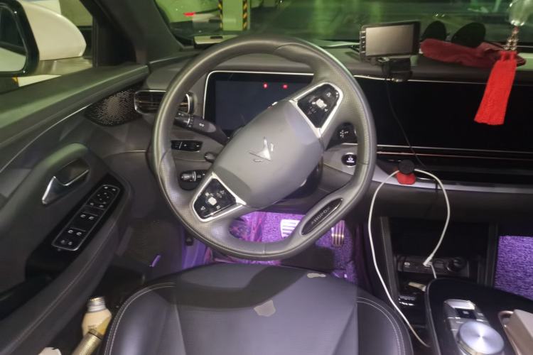 Used ARCFOX Alpha S 2022 525S 160kW Steering Wheel