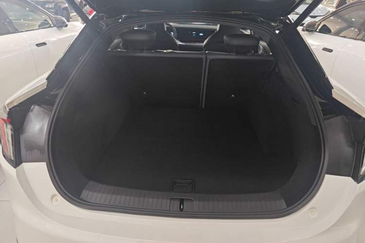 Used ARCFOX Alpha S 2022 HI Version Advanced Edition Trunk