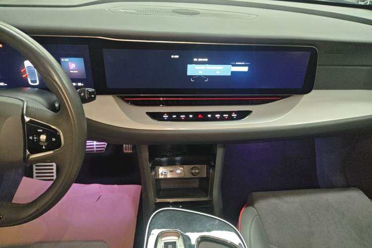 Used ARCFOX Alpha S 2023 Pioneer Edition Audio And AC Panel