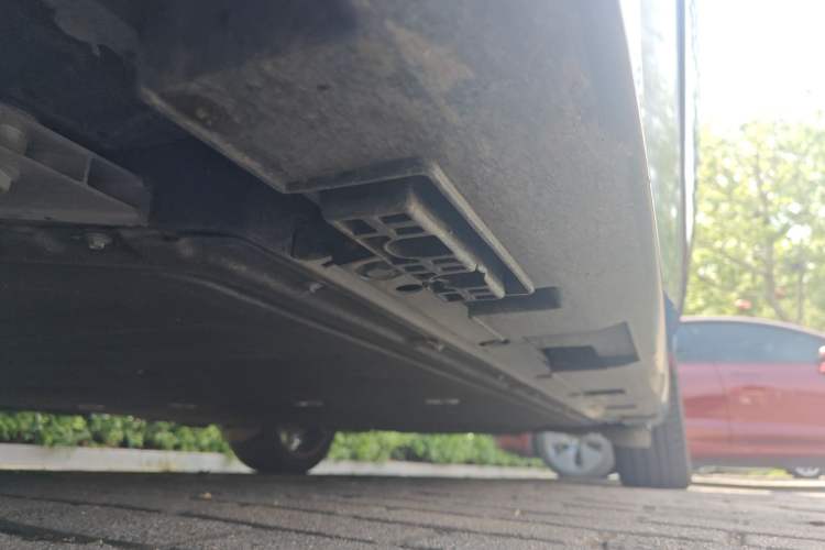 Used ARCFOX Alpha S 2023 Pioneer Edition Chassis Front Left