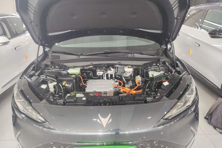 Used ARCFOX Alpha S 2023 525 Forest Edition 175kW Engine Bay