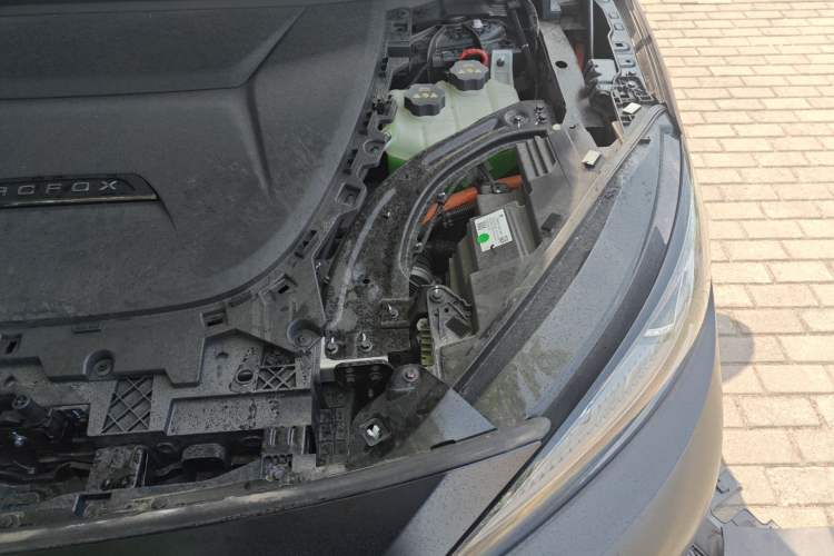 Used ARCFOX Alpha S 2023 Pioneer Edition Engine Bay Left