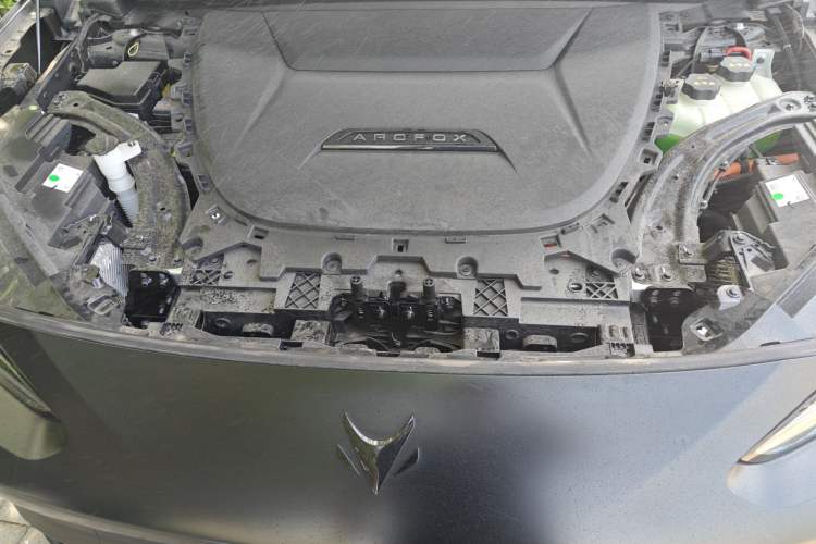 Used ARCFOX Alpha S 2023 Pioneer Edition Engine Bay