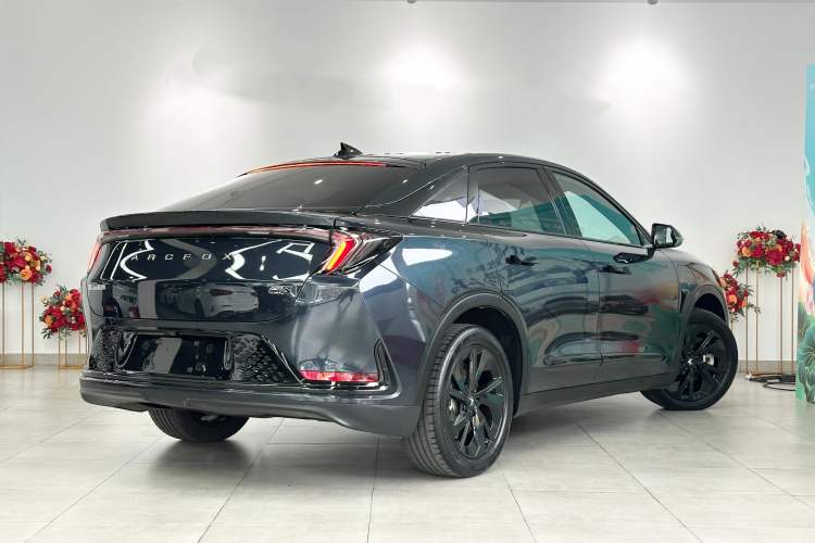 Used ARCFOX Alpha S 2023 525 Forest Edition 175kW Exterior 4