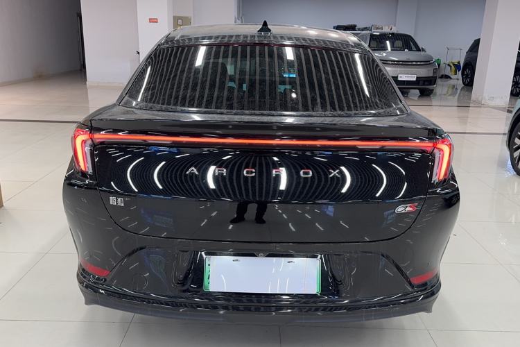 Used ARCFOX Alpha S 2023 603D Forest Edition 320kW Exterior 4