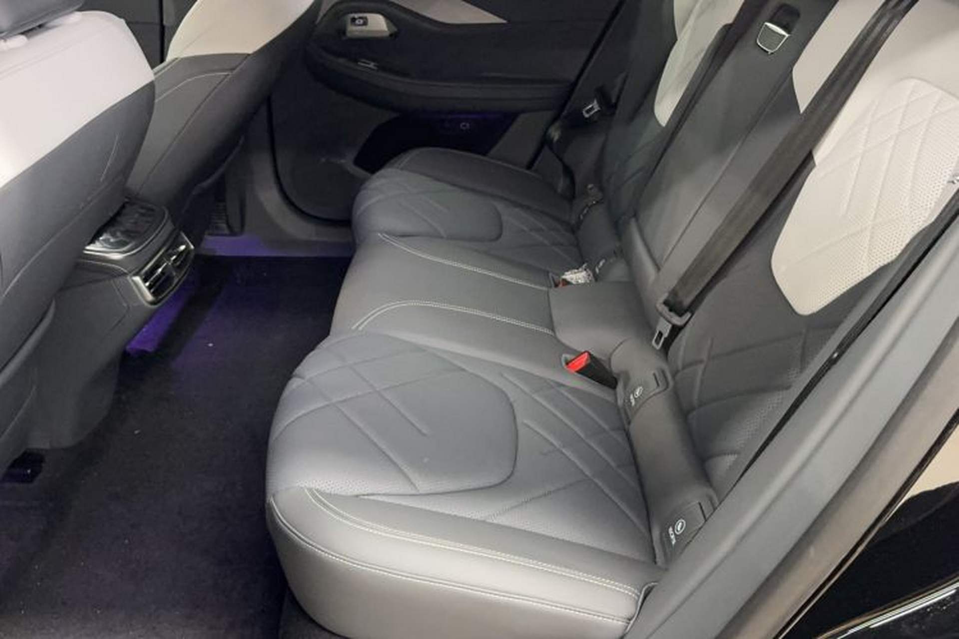 Used ARCFOX Alpha S 2023 603D Forest Edition 320kW Interior 1