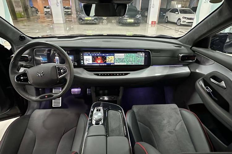 Used ARCFOX Alpha S 2023 Pioneer Edition Interior 2