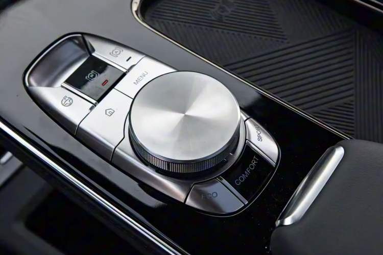 Used ARCFOX Alpha S 2023 Pioneer Edition Interior 6