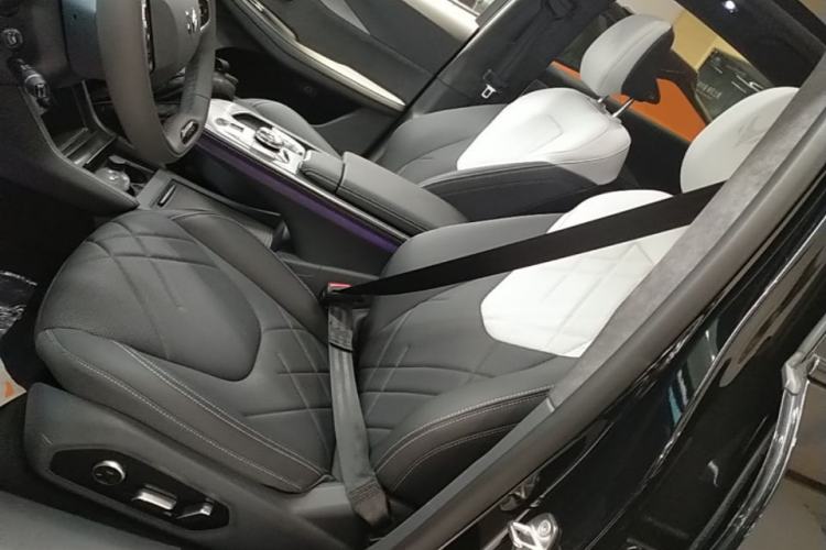 Used ARCFOX Alpha S 2023 603D Forest Edition 320kW Left Front Seat