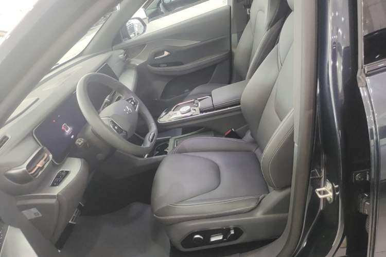 Used ARCFOX Alpha S 2023 525 Forest Edition 175kW Left Front Seat