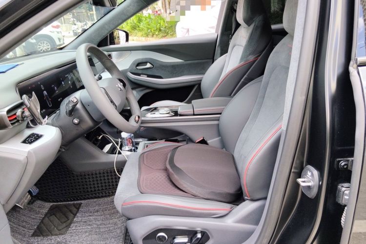 Used ARCFOX Alpha S 2023 Pioneer Edition Left Front Seat