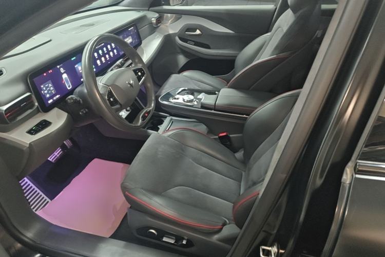 Used ARCFOX Alpha S 2023 Pioneer Edition Left Front Seat