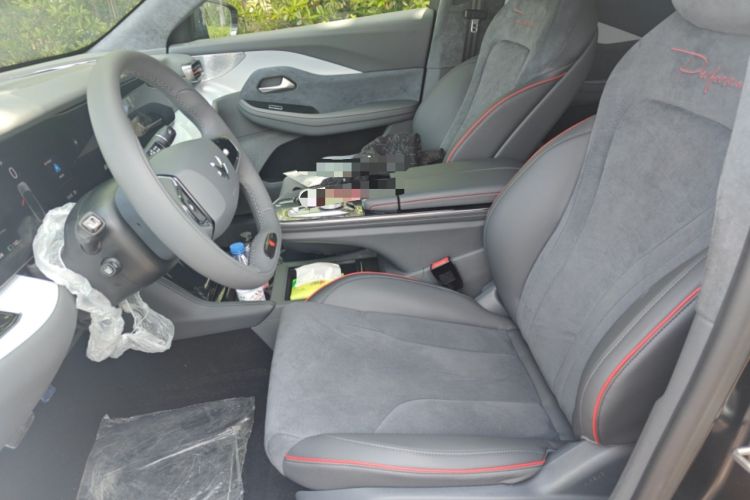 Used ARCFOX Alpha S 2023 Pioneer Edition Left Front Seat