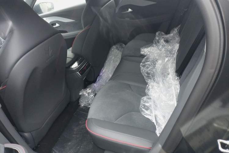 Used ARCFOX Alpha S 2023 Pioneer Edition Left Rear Seat