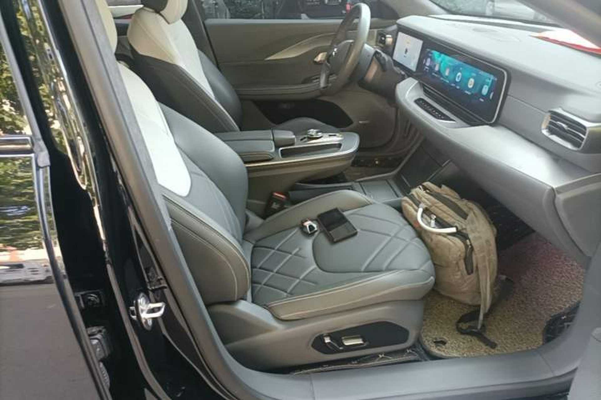 Used ARCFOX Alpha S 2023 603D Forest Edition 320kW Right Front Seat
