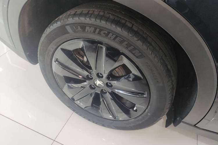 Used ARCFOX Alpha S 2023 525 Forest Edition 175kW Right Rear Wheel Hub