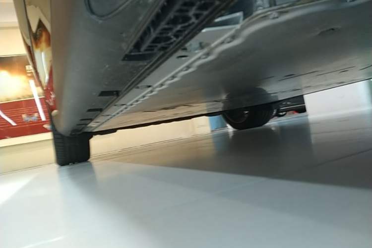 Used ARCFOX Alpha S 2023 603D Forest Edition 320kW Right Side Sill