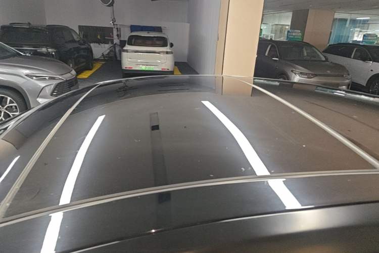 Used ARCFOX Alpha S 2023 Pioneer Edition Roof