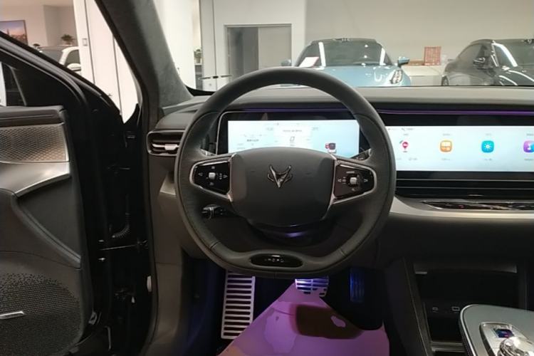 Used ARCFOX Alpha S 2023 603D Forest Edition 320kW Steering Wheel