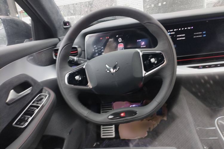 Used ARCFOX Alpha S 2023 Pioneer Edition Steering Wheel