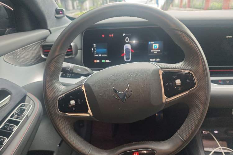 Used ARCFOX Alpha S 2023 Pioneer Edition Steering Wheel