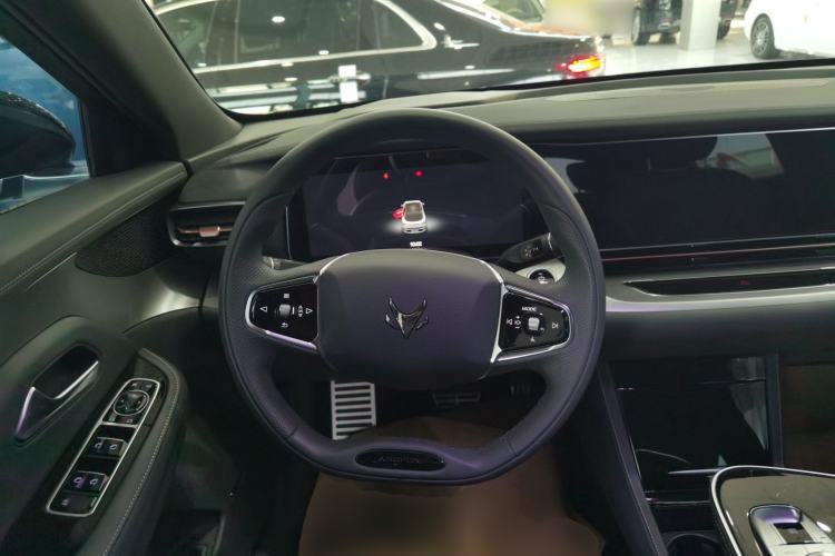 Used ARCFOX Alpha S 2023 525 Forest Edition 175kW Steering Wheel