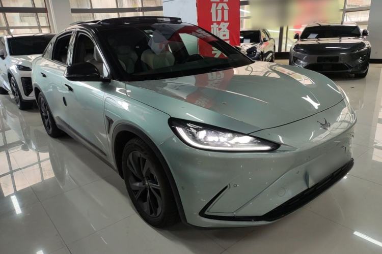 Used ARCFOX Alpha S 2023 735E+ Forest Edition 160kW Front Right 45 Deg