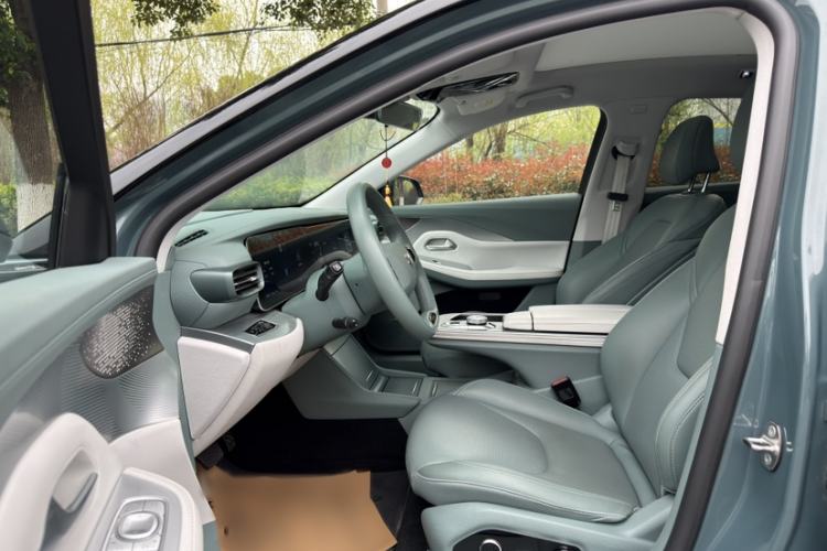 Used ARCFOX Alpha S 2023 525E Forest Edition 175kW Interior 2