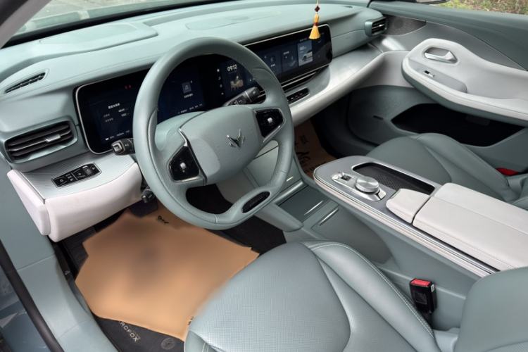 Used ARCFOX Alpha S 2023 525E Forest Edition 175kW Interior 8