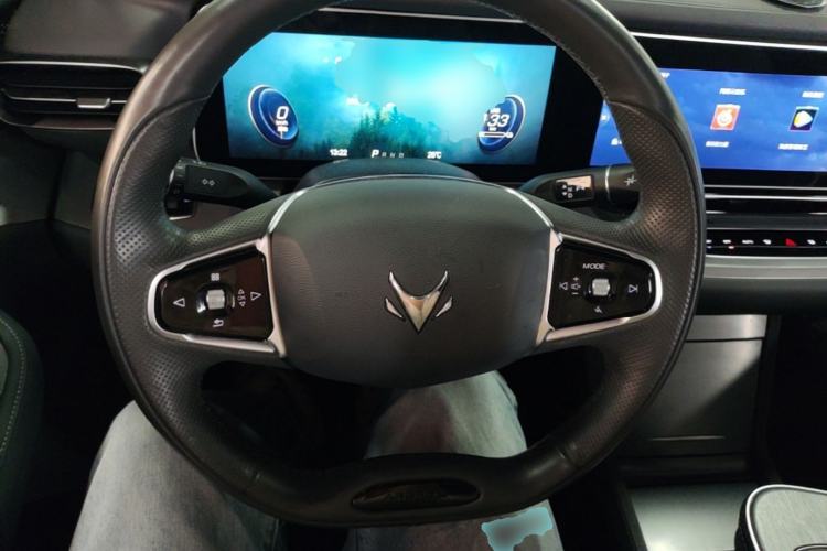 Used ARCFOX Alpha S 2023 735E+ Forest Edition 160kW Steering Wheel