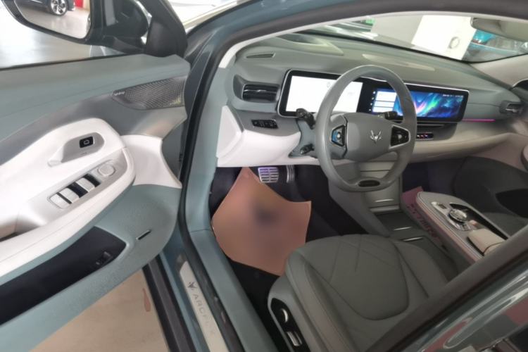 Used ARCFOX Alpha S 2023 735E+ Forest Edition 160kW Driver Seat