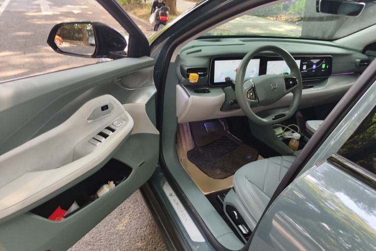 Used ARCFOX Alpha S 2023 735E+ Forest Edition PRO 160kW Driver Seat