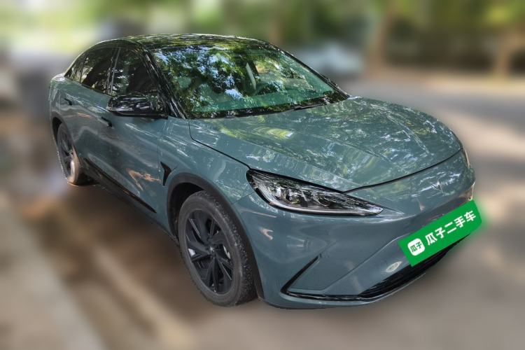 Used ARCFOX Alpha S 2023 735E+ Forest Edition PRO 160kW Front Right 45 Deg